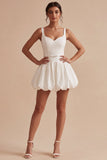 Robe Mini Sweetheart blanche A Line avec ceinture papillon
