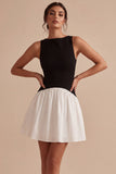 Mini-robe en satin noir et blanc A Line