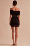 Mini robe bodycon en dentelle noire à épaules dénudées