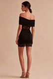 Mini robe bodycon en dentelle noire à épaules dénudées