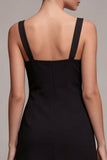 Robe mini en satin noir bodycon avec nœud
