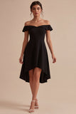 Haute Basse Une Ligne Sur l’Épaule Petite Robe Noire
