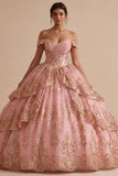 Robe de bal rose à volants dénudée