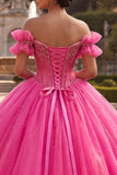 Robe de bal perlée à perles en fuchsia