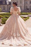 Robe de bal Quinceañera à col en V à col en V champagne et manches courtes