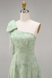 Robe de demoiselle d’honneur longue à fleurs à une épaule en ligne A avec un nœud