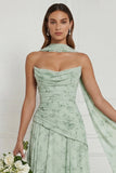 Robe d’honneur longue à la ligne A Strapless Dusty Sage et écharpe