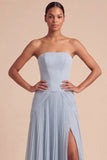 Robe de demoiselle d’honneur bleu clair plissée longue ligne avec fente