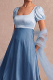 Robe de demoiselle d’honneur maxine en satin à col carré bleue A avec manches