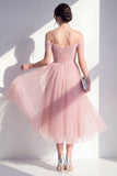Robe midi fronceuse en ligne A sur les épaules