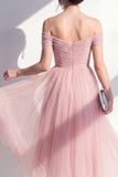 Robe midi fronceuse en ligne A sur les épaules