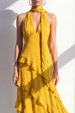 Robe Maxi en mousseline jaune à col nu et volants