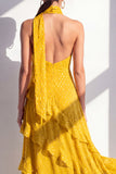 Robe Maxi en mousseline jaune à col nu et volants