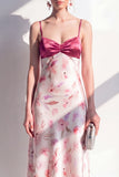 Robe midi fleurie à bretelles fines en satin rose en ligne A