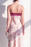 Robe midi fleurie à bretelles fines en satin rose en ligne A