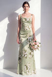 Robe longue de demoiselle d’honneur en satin satin en satin vert sauge, col carré et froncé