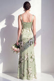 Robe longue de demoiselle d’honneur en satin satin en satin vert sauge, col carré et froncé