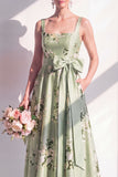 Robe longue de demoiselle d’honneur longue à motifs fleuris en satin A-line vert sauge