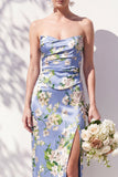 Robe de demoiselle d’honneur bleue fleurie froncée bleue sans bretelles avec fente