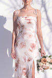 Robe de demoiselle d’honneur à bretelles fines florales rouge ivoire avec fente
