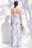 Robe de demoiselle d’honneur bleue fleurie bleue sans bretelles avec fente