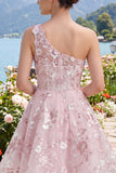 Corset rose à une épaule robe florale de rentrée à la maison