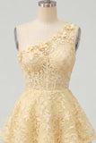 Corset jaune beurre à une épaule robe florale de la rentrée à la maison