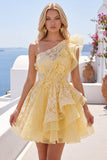 Robe de fin d’année à fleurs à volants jaune beurre à volants sur une épaule