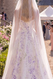 Robe de mariée de plage en train de balayage en train de corset en ligne blanche violette avec voiles
