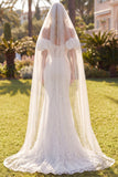 Robe de mariée bohème en dentelle florale en dentelle blanche avec voiles