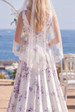 Robe de mariée de plage à traîne en traîne blanche violette à col en V avec voiles