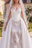 Robe de mariée en train de la sirène à perles blanches à perles florales avec voiles