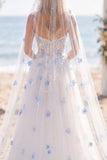 Robe de mariée corset en traîne à balayage en perles de fleurs bleues blanches avec voiles
