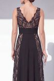 Robe formelle en dentelle noire à col en V