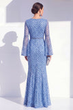 Robe longue de mère de la mariée bleu sirène à col rond perlé et manches longues