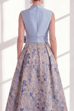 Robe longue marme de la mariée bleue à col en V à col en V avec un nœud