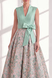 Robe longue marme de la mariée bleue à col en V à col en V avec un nœud