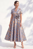 Robe midi Mother Of the Bride Mother Of the Bride bleu bleu dorée à col en V avec ceinture