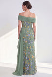 Robe longue de mère de la mariée verte à fourreau large à épaules dénudée