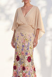 Robe longue de la mère de la mariée en champagne sirène champagne à col en V long avec manches cape