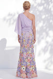Robe longue mère de la mariée à fleurs lilas à une épaule avec manches de cape