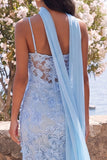 Robe midi fleurie midi appliquée à bretelles de sirène bleue avec écharpe à col