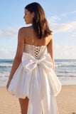 Corset À lignes A Strapless Strapless Corset Petite robe blanche avec nœud