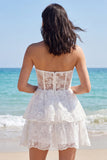 Petite robe blanche à étages A Flowerheart Fleural