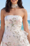 Petite robe blanche bodycon moulante à fleurs à volants sans bretelles
