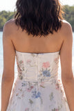 Robe blanche Petite Blanche Bustier Bustless à Coupe Florale
