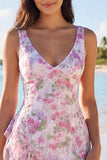 Petite robe blanche bodycon moulante à col fleuri à volants en V