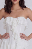 Robe blanche A Short File, à volants sans bustier