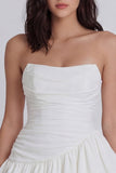 Robe blanche à volants à volants en A sans bretelles