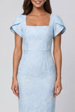 Robe de travail midi en brocart bleu ciel à col Suqare